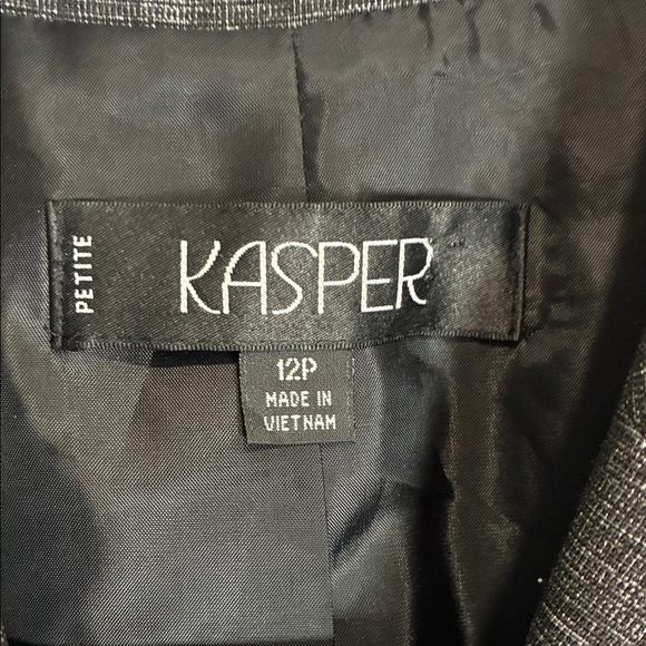 Kasper Gray Career Blazer Size 12 Professional Office Suit Jacket - Picture 3 of 11